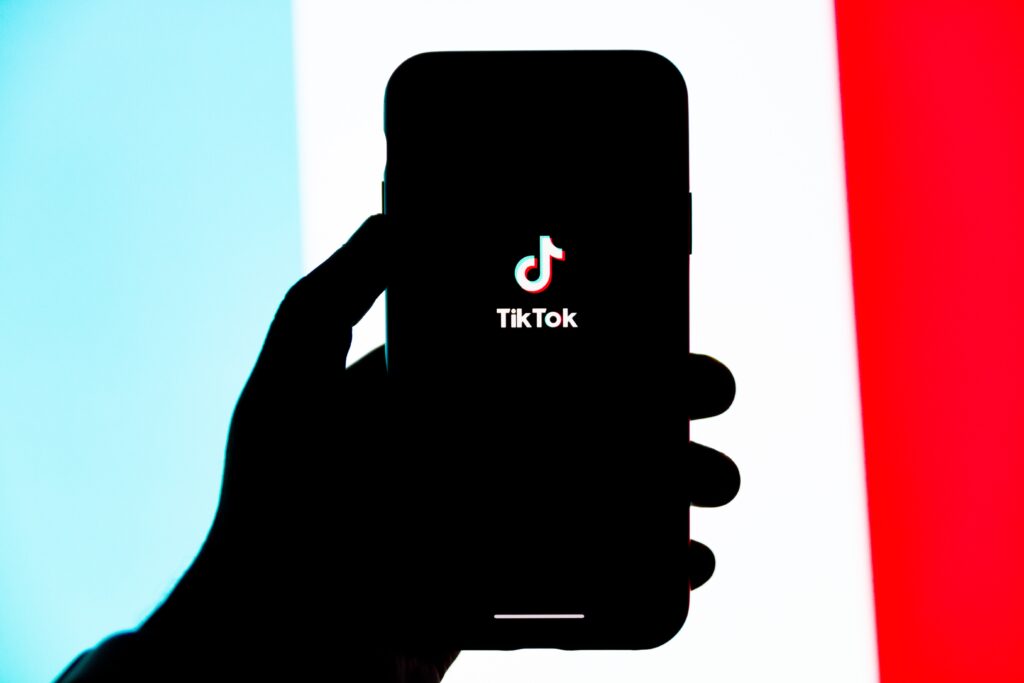 TikTok 早送り